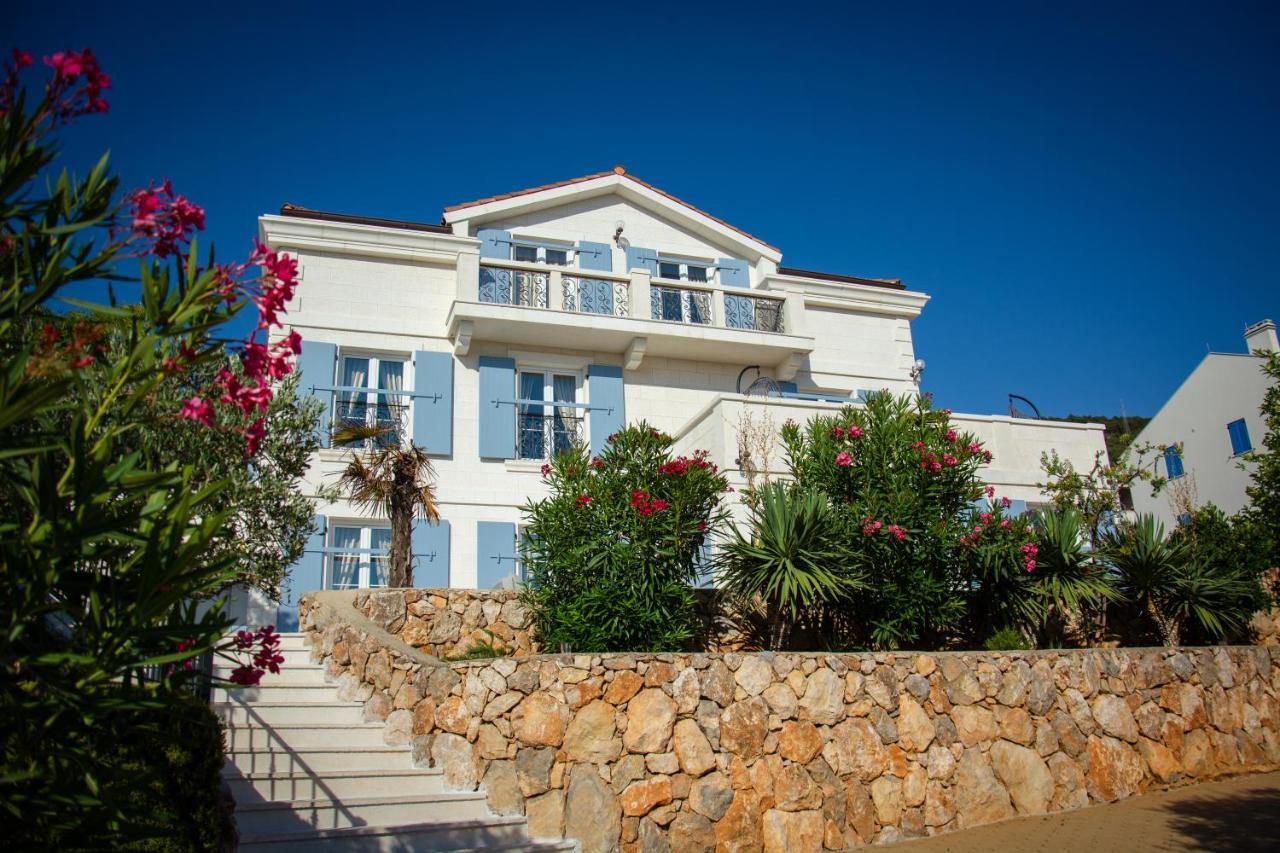 Rooms Salvia Cres Exteriör bild